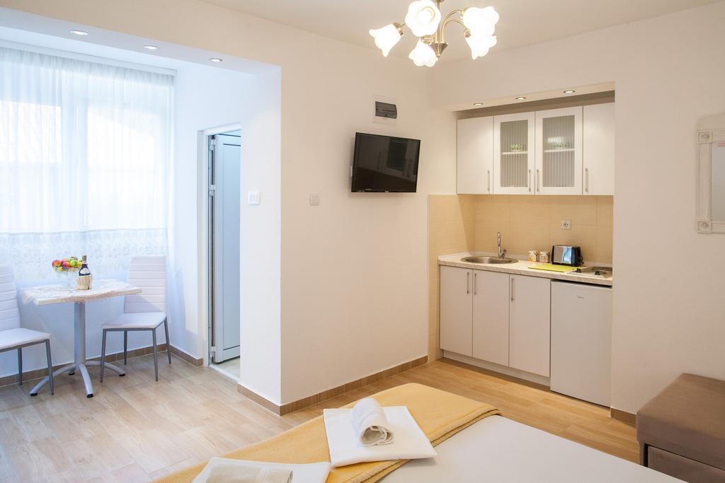 Apartments & Rooms Jelka Κότορ Εξωτερικό φωτογραφία